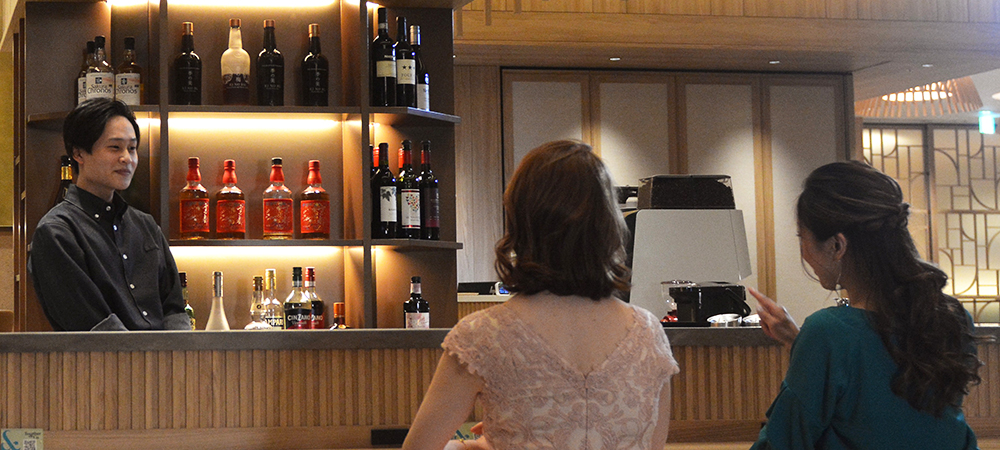 親しい方と、おひとりで、温かなドリンクタイムを